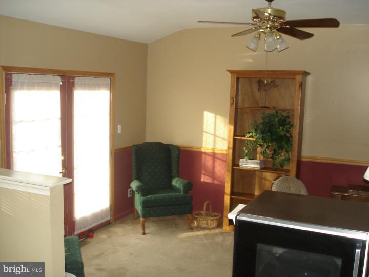 2 Acorn Road West Berlin, NJ 08091 - Photo 9 of 14 Family Room