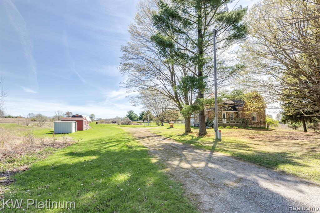 6674 Welch Road Yale, MI 48097 - Photo 2 of 25