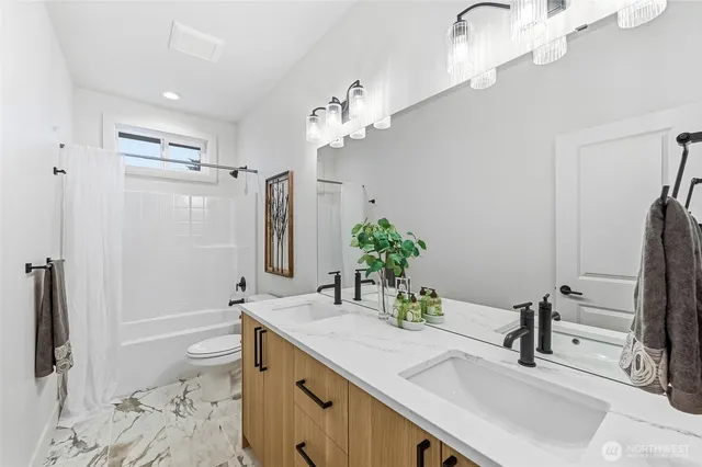 $1,099,000 | 12015 44th Avenue South, Tukwila, WA 98178