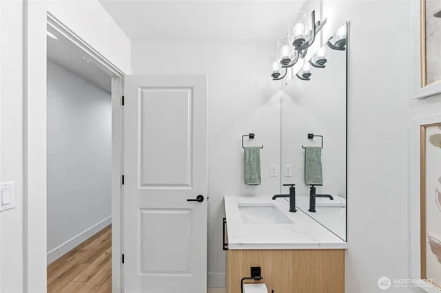 $1,099,000 | 12015 44th Avenue South, Tukwila, WA 98178