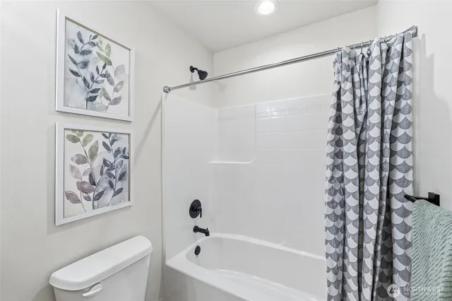 $1,099,000 | 12015 44th Avenue South, Tukwila, WA 98178