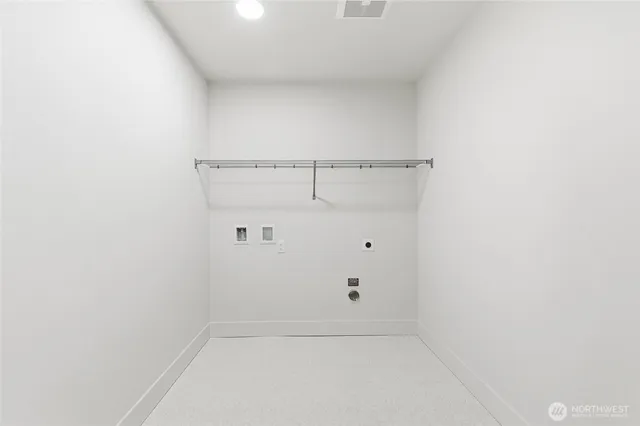 $1,099,000 | 12015 44th Avenue South, Tukwila, WA 98178