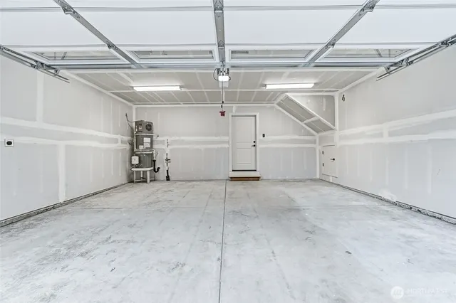 $1,099,000 | 12015 44th Avenue South, Tukwila, WA 98178