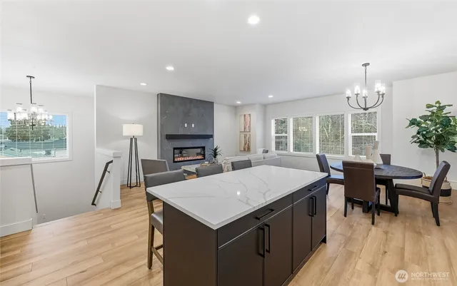 $1,099,000 | 12015 44th Avenue South, Tukwila, WA 98178