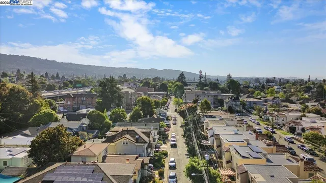 $825,000 | 2550 Pleasant Street, Oakland, CA 94602
