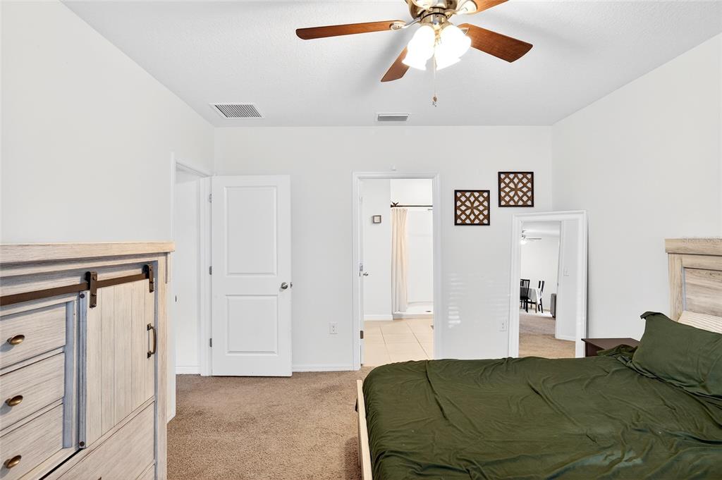 2530 Northeast 42nd Road Ocala, FL 34470 - Photo 16 of 36