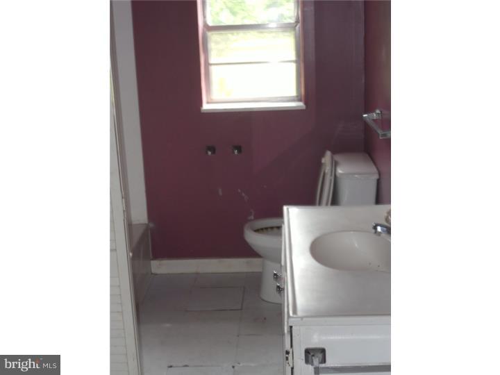 577 Shelbourne Road Reading, PA 19606 - Photo 6 of 6 Gallery Image 6