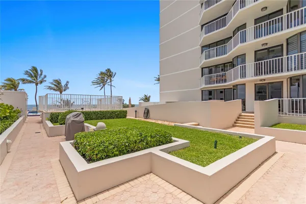 $9,000 | 2917 South Ocean Boulevard, Unit 501, Highland Beach, FL 33487