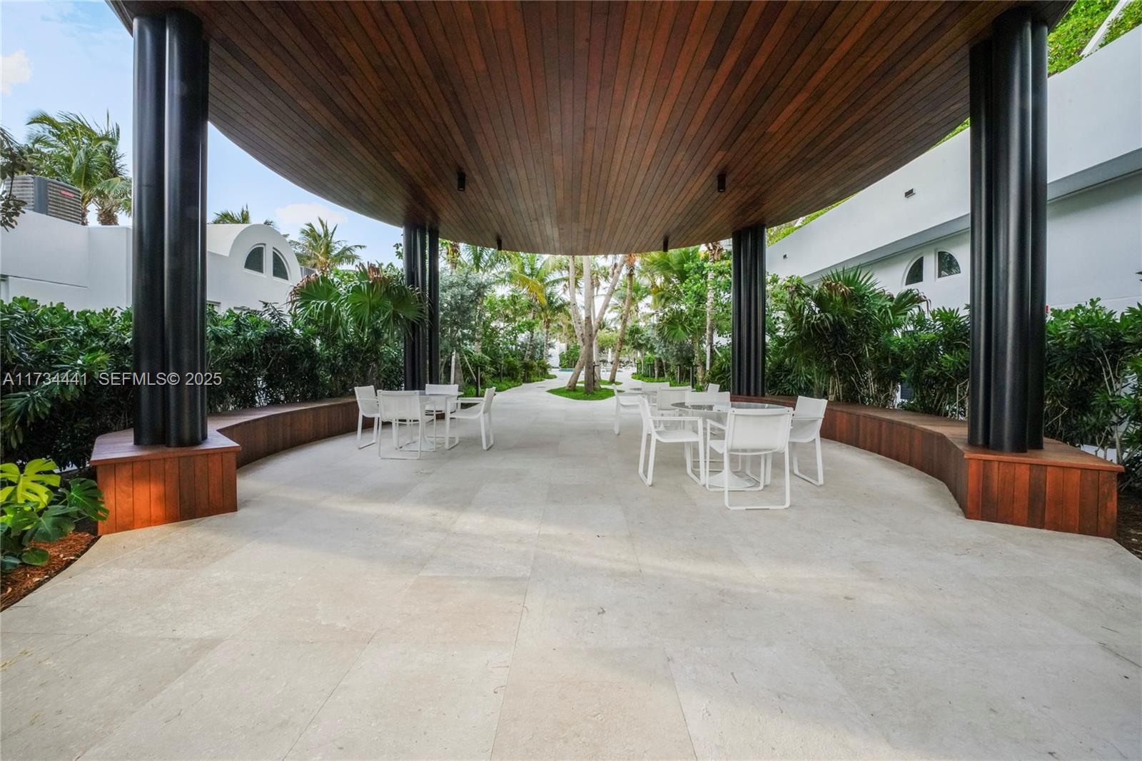 6365 Collins Avenue, Unit 1901 Miami Beach, FL 33141 - Photo 67 of 84 BBQ area