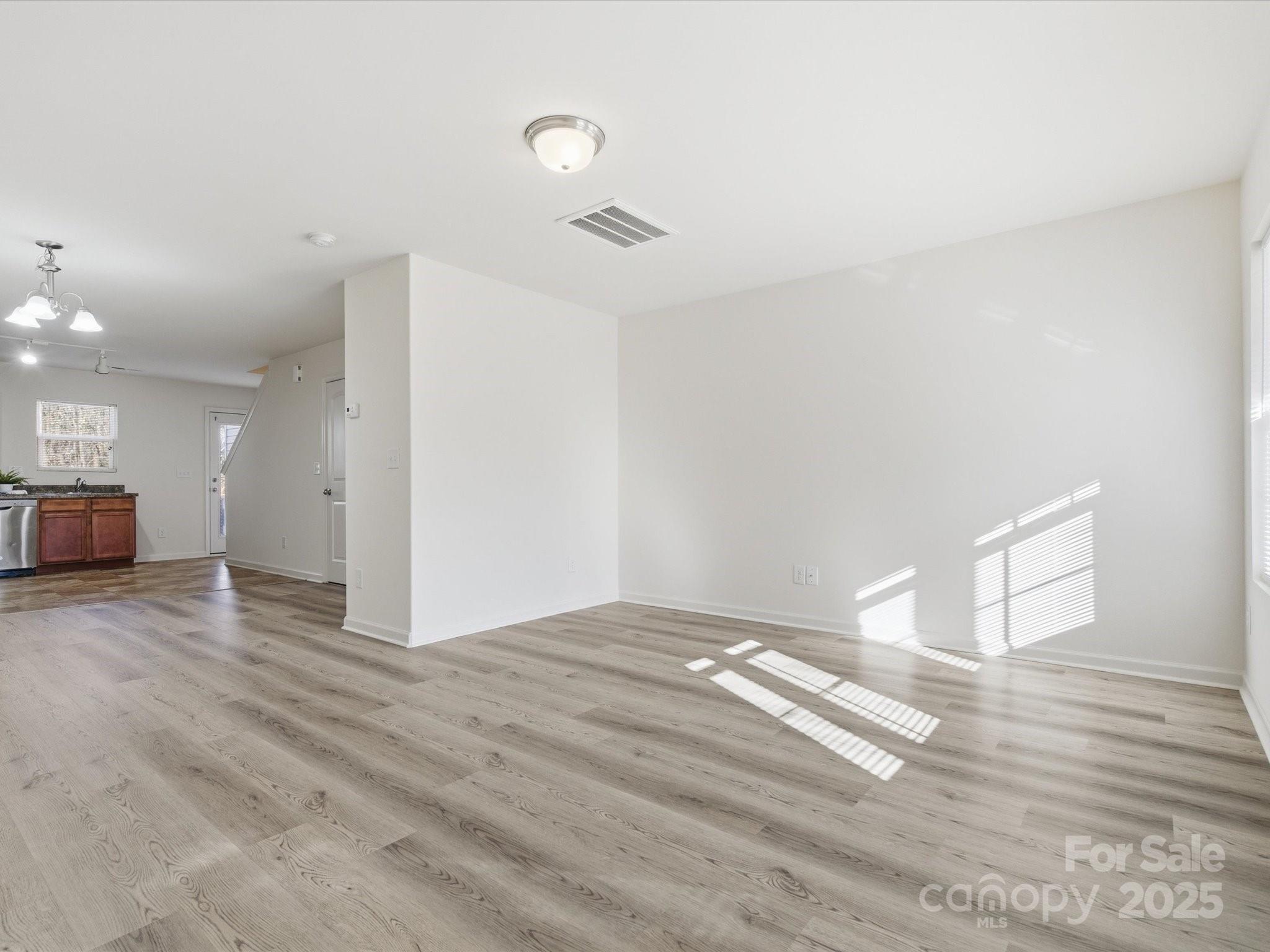 4912 Potter Road Matthews, NC 28104 - Photo 6 of 35