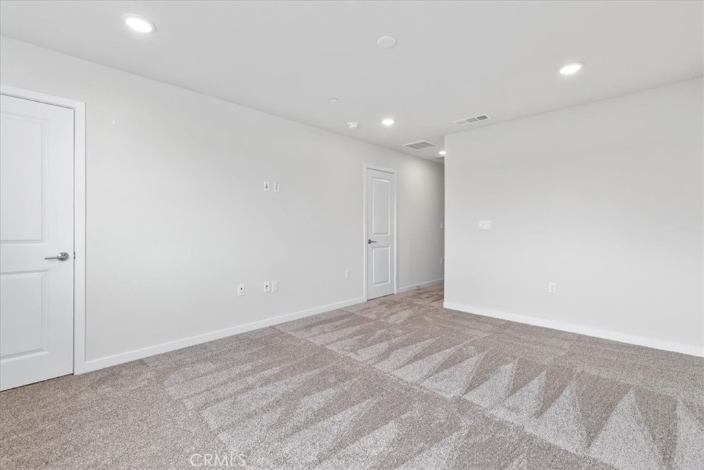 9518 Hannah Way Riverside, CA 92503 - Photo 11 of 17 a view of an empty room