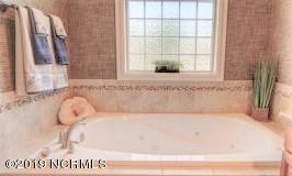 6601 Motts Village Road Wilmington, NC 28412 - Photo 17 of 29 tub