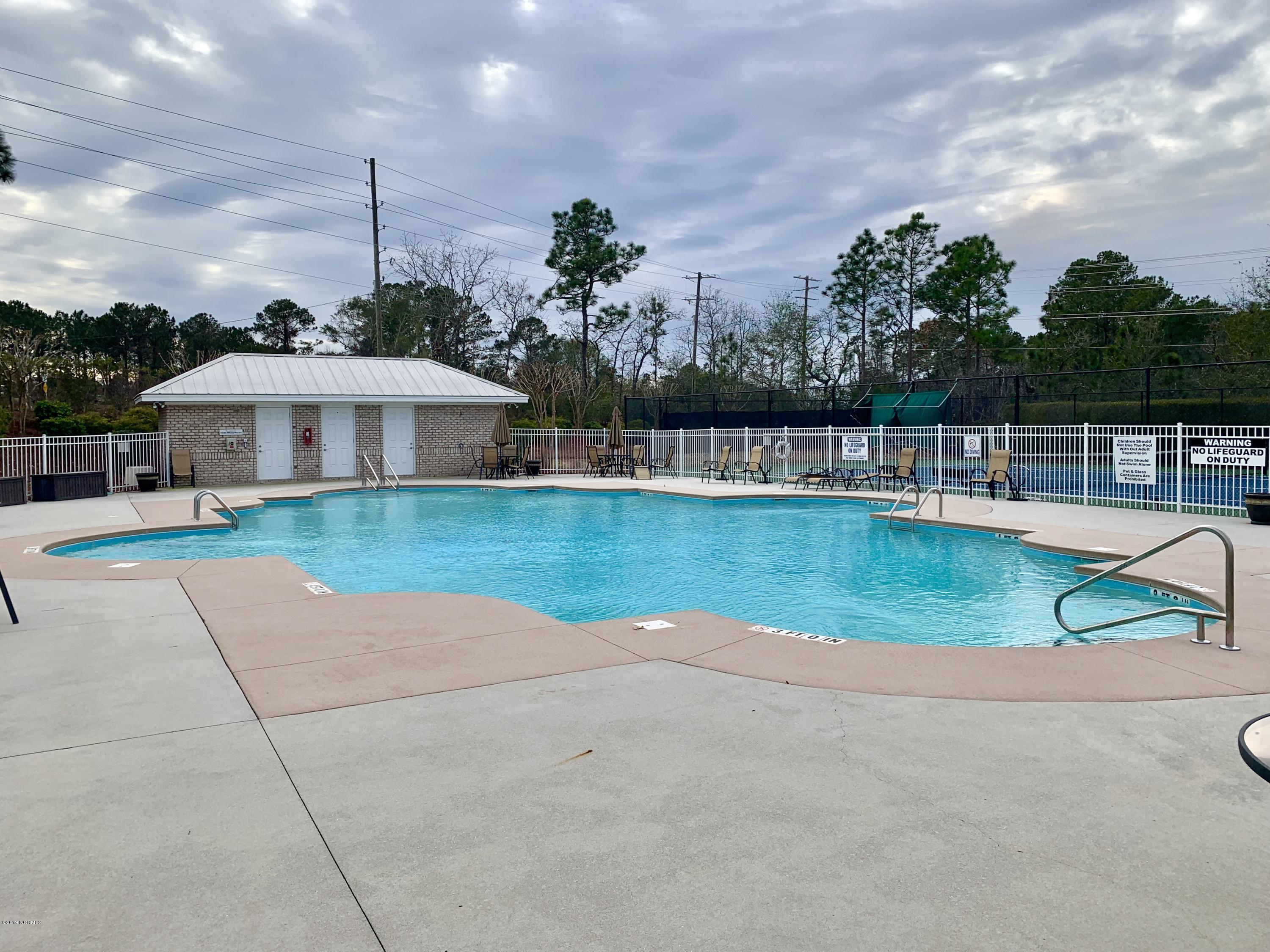 6601 Motts Village Road Wilmington, NC 28412 - Photo 26 of 29 Community Pool
