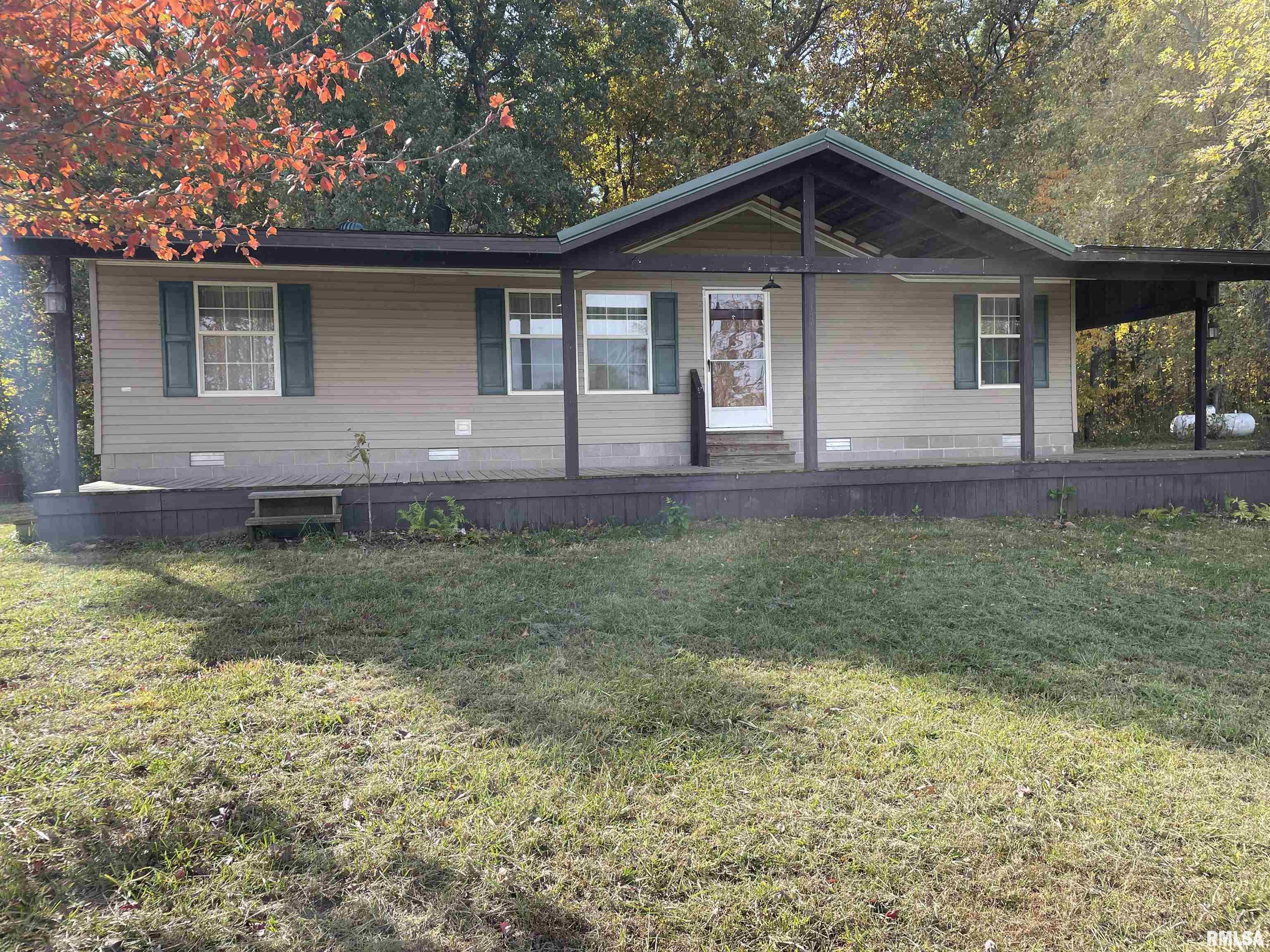 4493 England Road Salem, IL 62881 - Photo 1 of 47