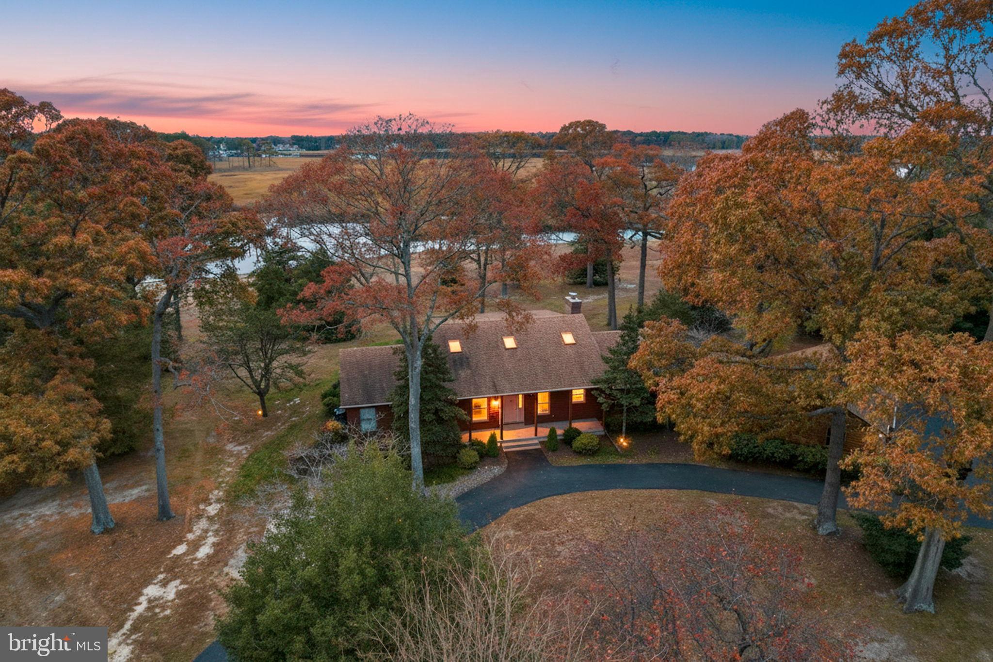 Welcome to 5 Baypoint Rd