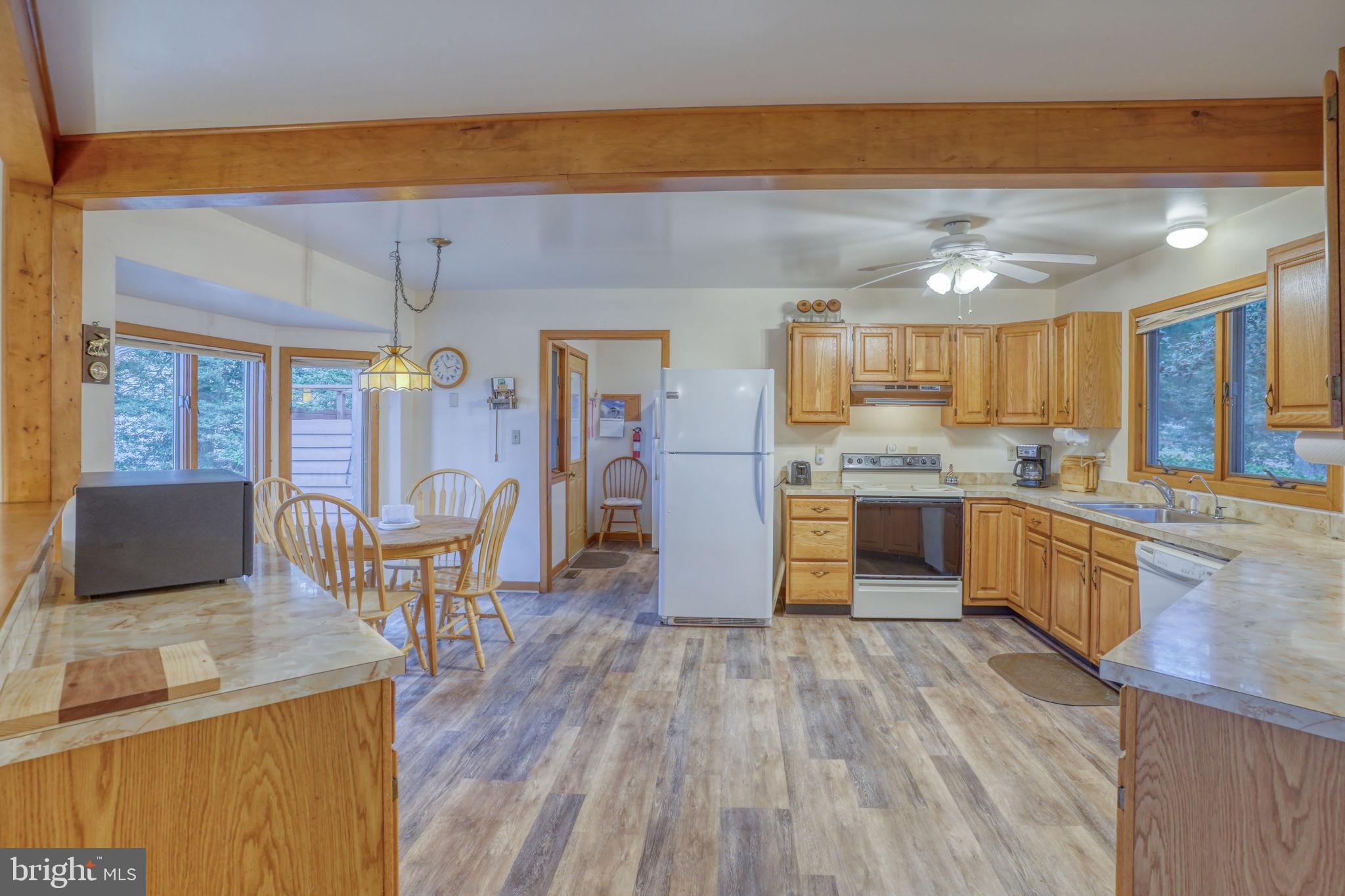 5 Bay Point Road Millsboro, DE 19966 - Photo 32 of 83 Kitchen with ample cabinets and counter space