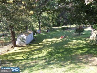 208 Harrison Road Brookhaven, PA 19015 - Photo 13 of 14 View in Back