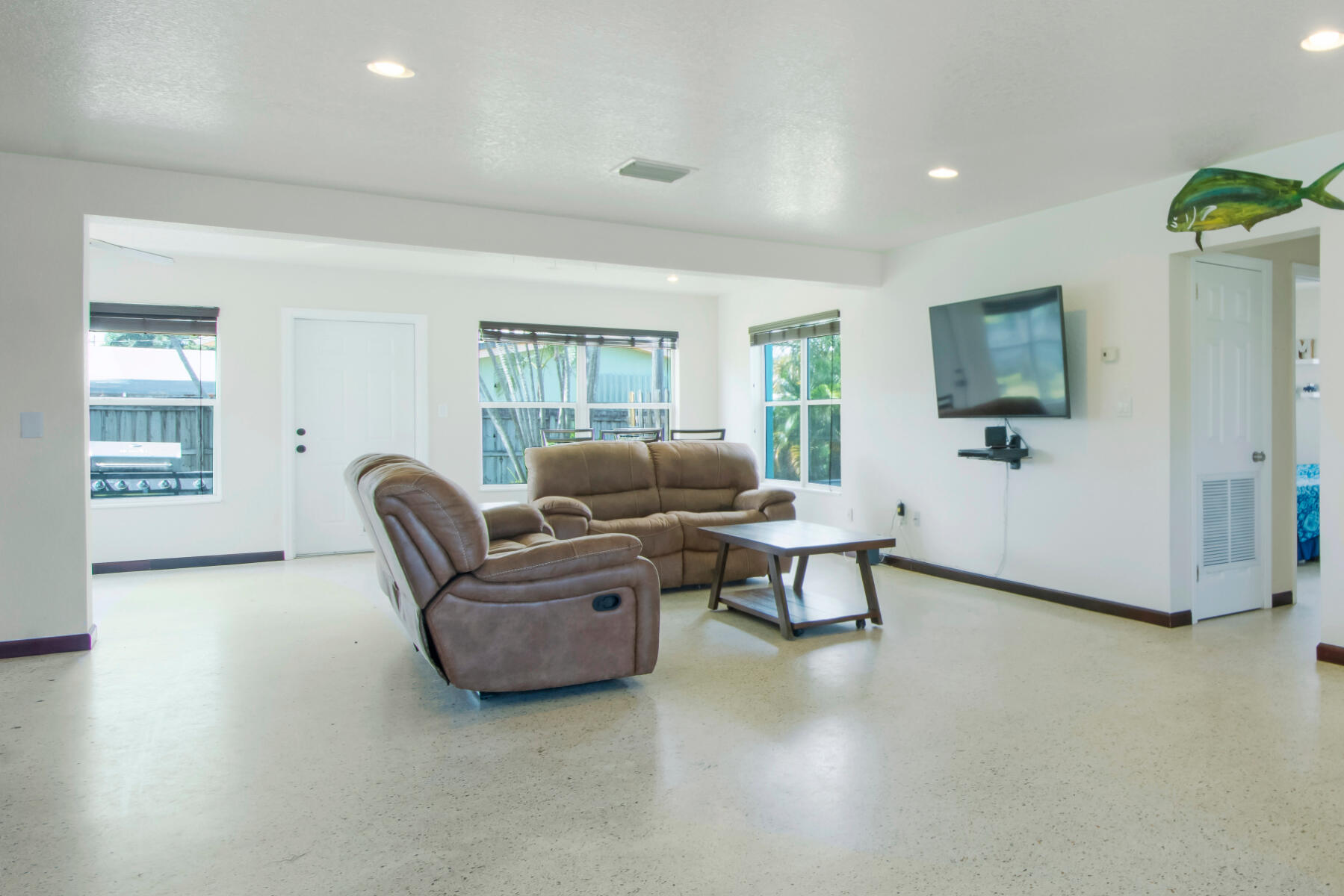 1601 High Ridge Road Lake Worth, FL 33461 - Photo 22 of 40 111-2 Family Room LR1_5828-c