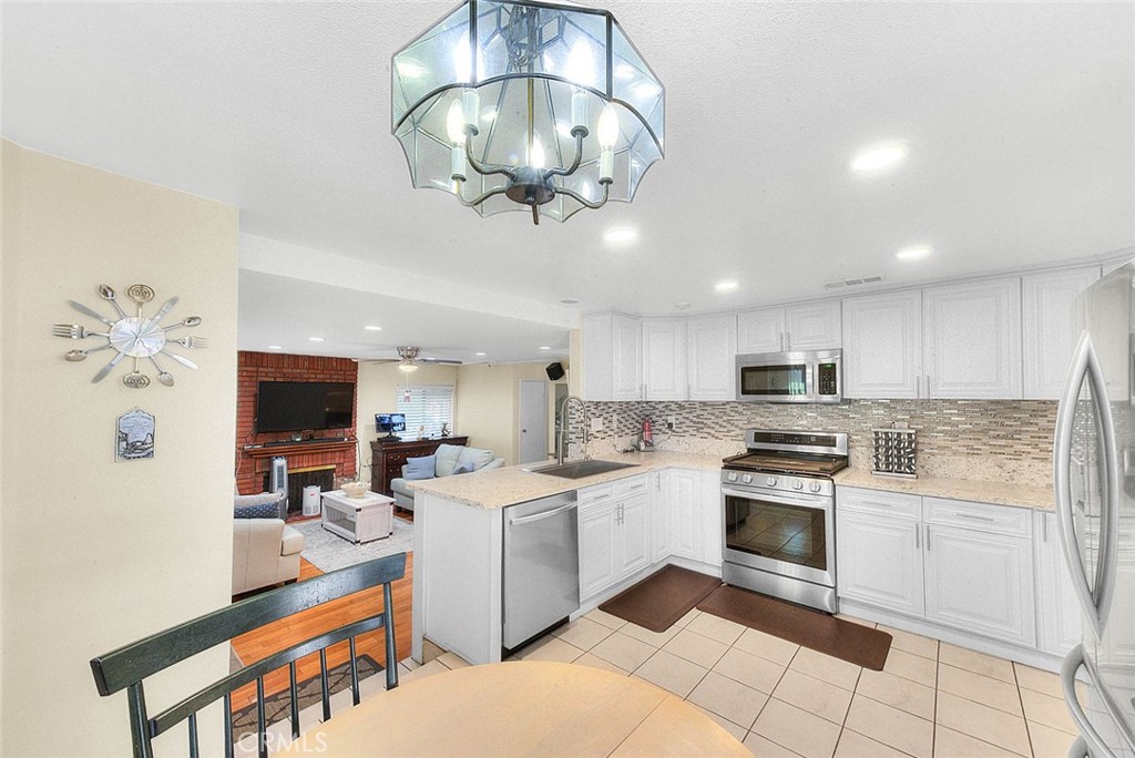 16 Sunset Ridge Drive Pomona, CA 91766 - Photo 28 of 59