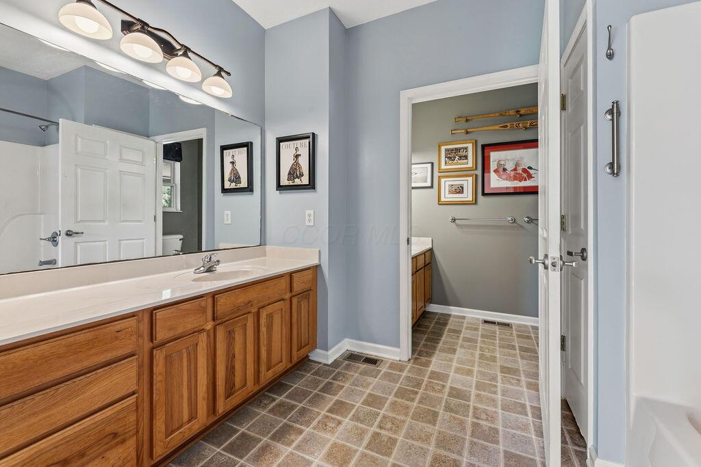 12118 Robins Road Westerville, OH 43082 - Photo 37 of 99