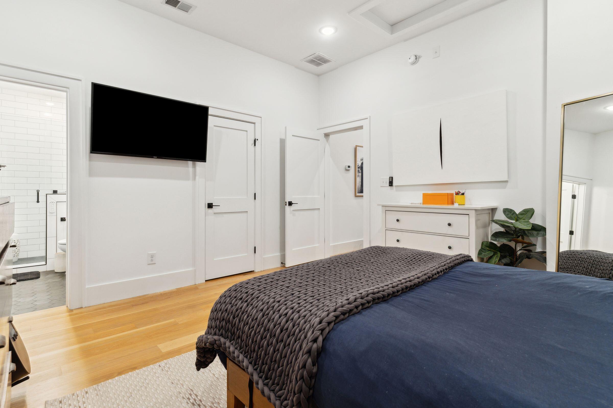 5 Addison Street Charleston, SC 29403 - Photo 15 of 38 5AddisonSt-KeenEyeMarketing-022