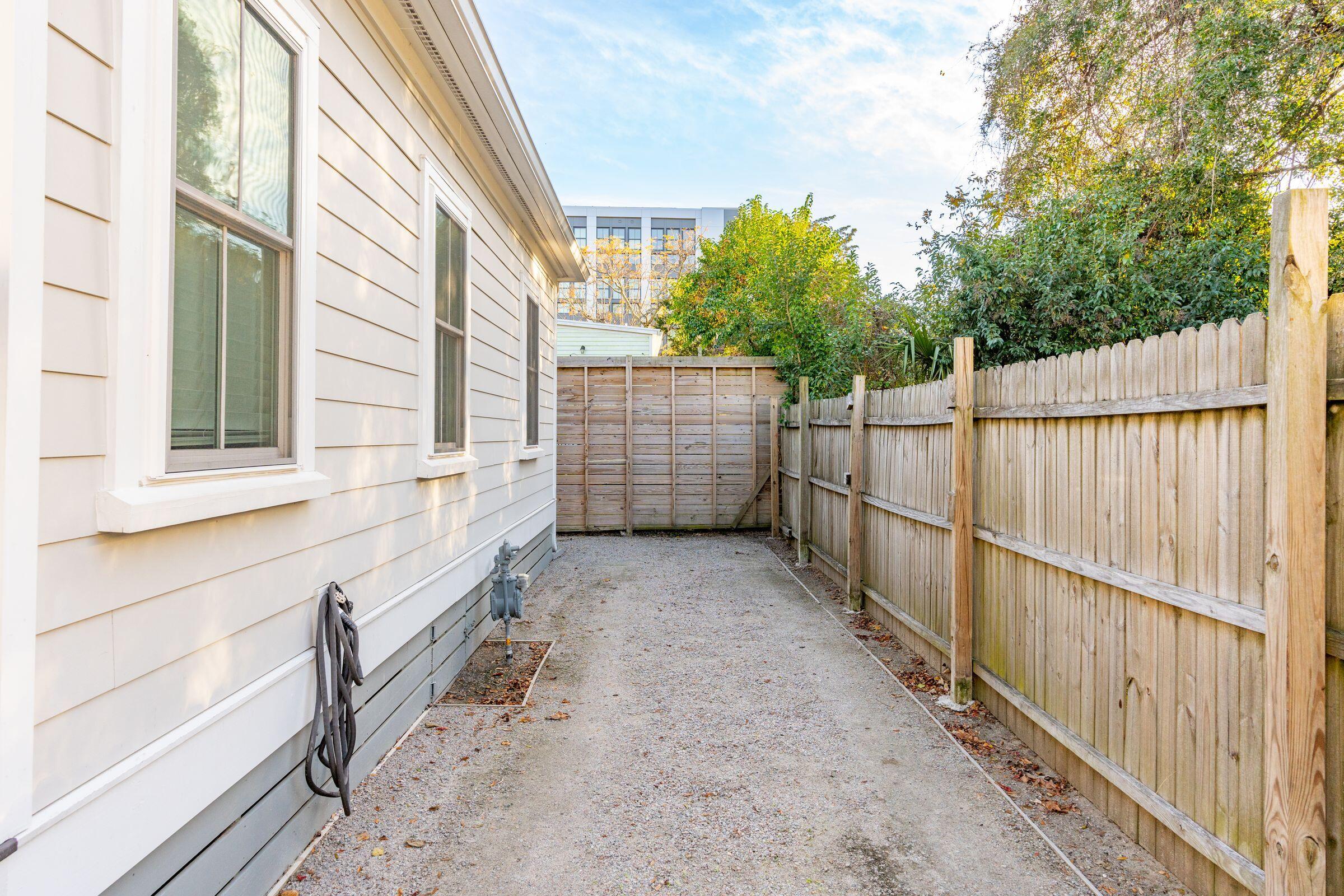 5 Addison Street Charleston, SC 29403 - Photo 38 of 38 5AddisonSt-KeenEyeMarketing-053