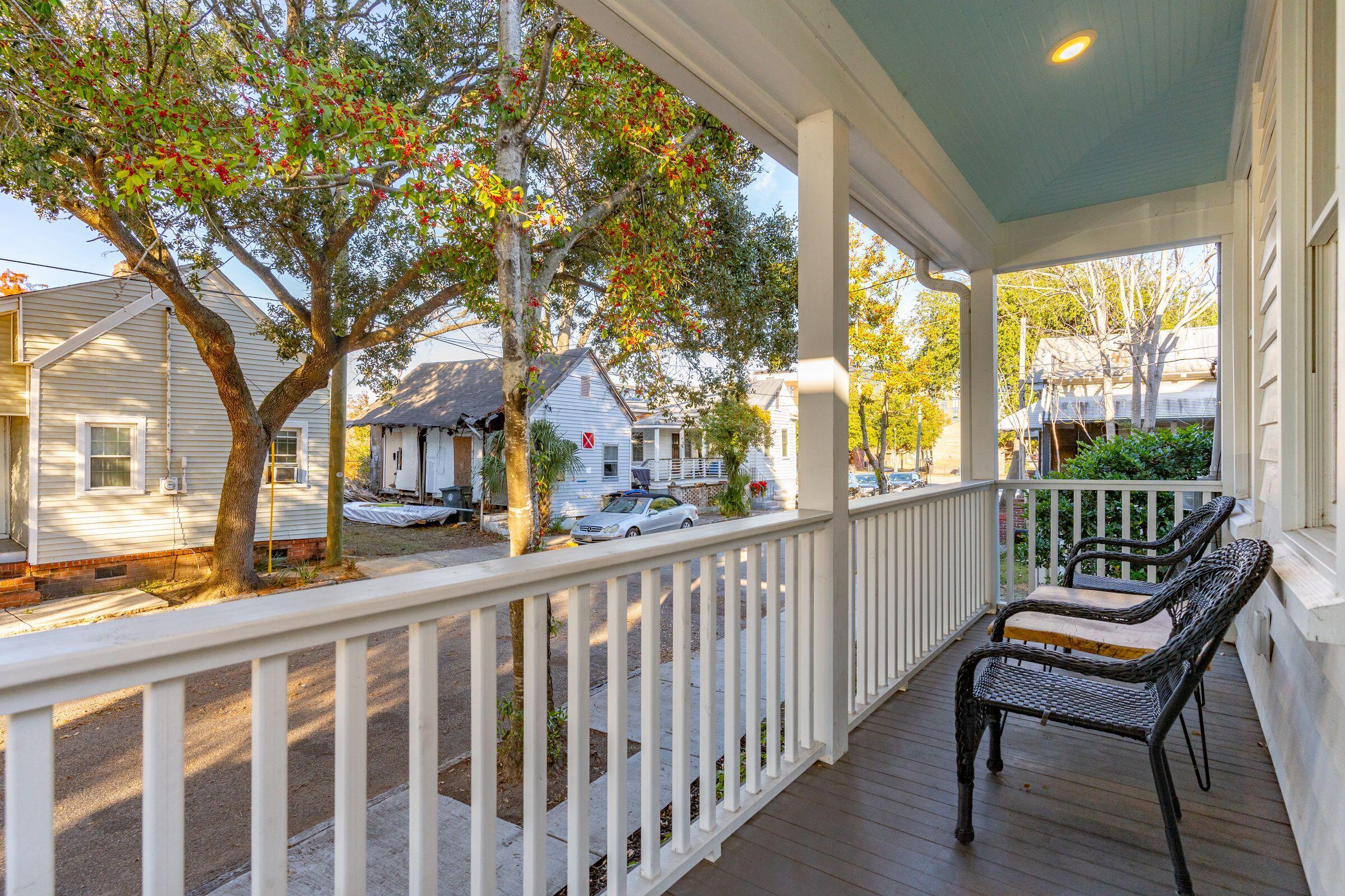 5 Addison Street Charleston, SC 29403 - Photo 5 of 38 5AddisonSt-KeenEyeMarketing-004