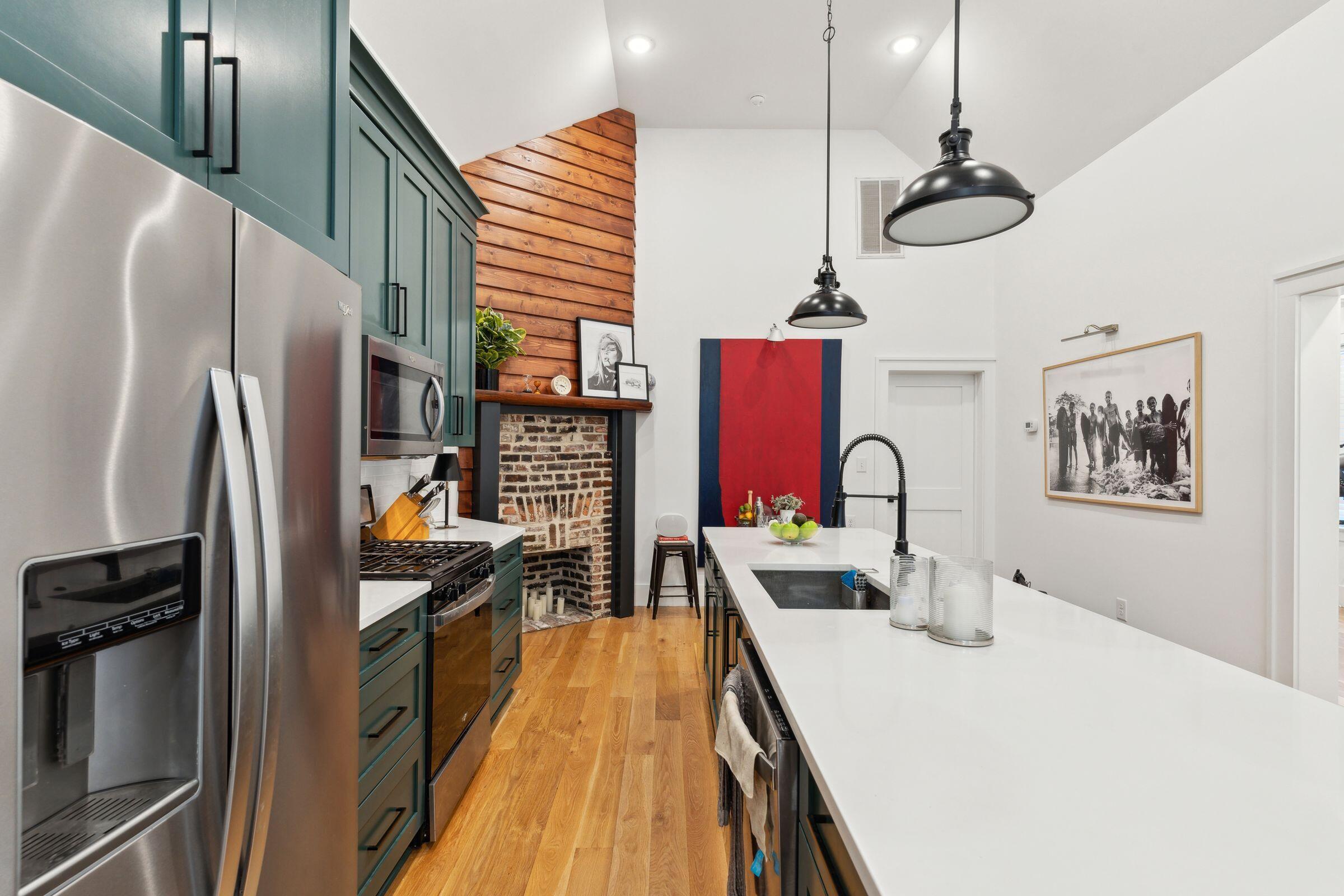 5 Addison Street Charleston, SC 29403 - Photo 10 of 38 5AddisonSt-KeenEyeMarketing-013