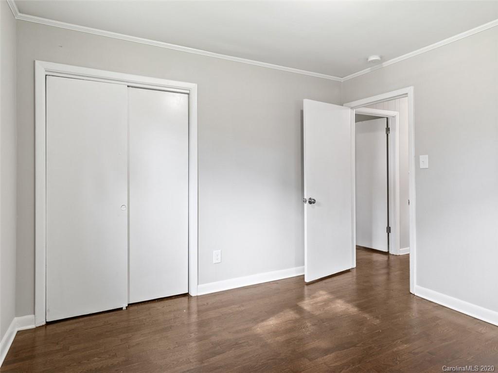 1609 Scott Road Statesville, NC 28625 - Photo 21 of 35 an empty room with closet area