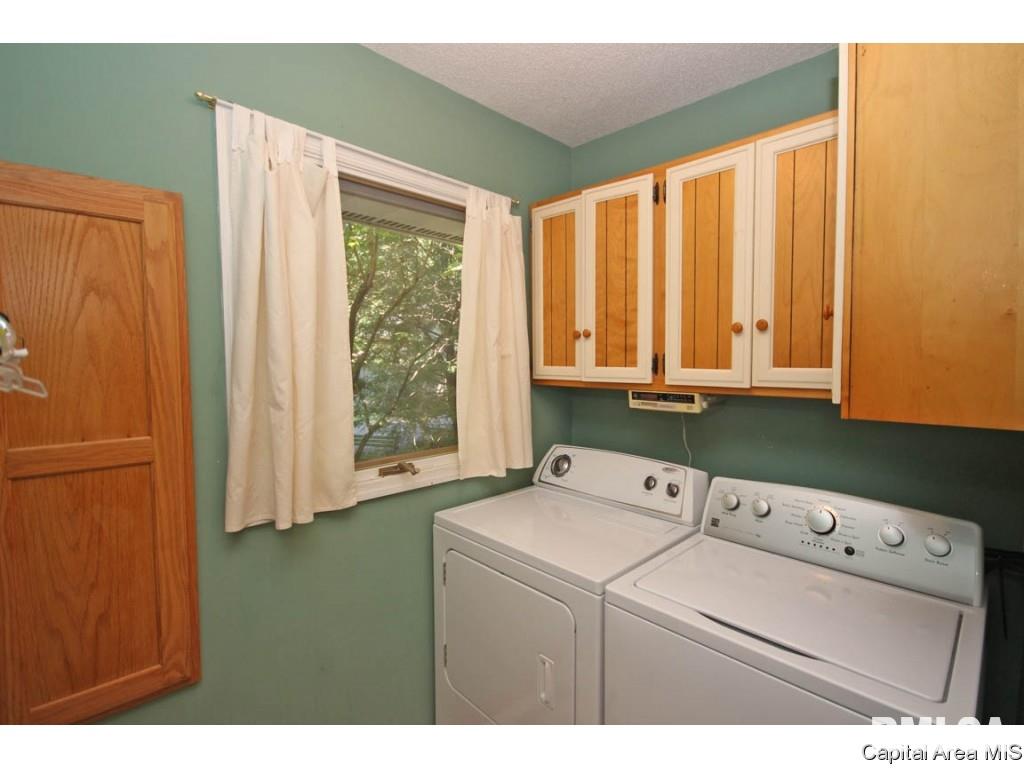 855 Independence Springfield, IL 62702 - Photo 12 of 36