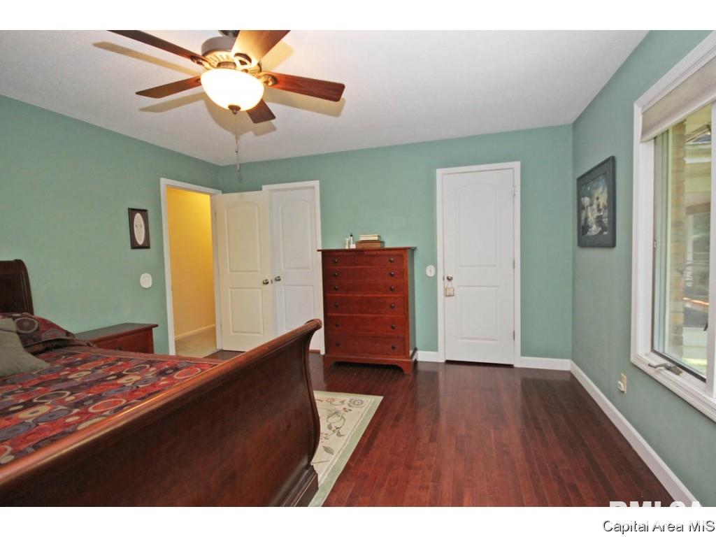 855 Independence Springfield, IL 62702 - Photo 13 of 36