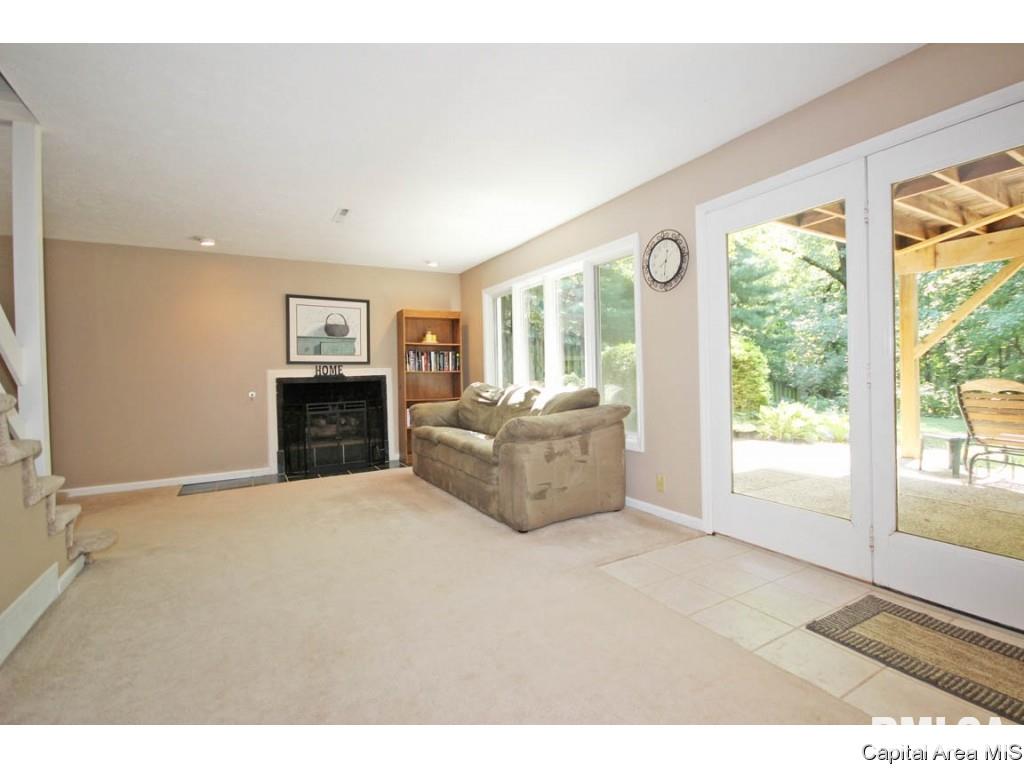 855 Independence Springfield, IL 62702 - Photo 22 of 36
