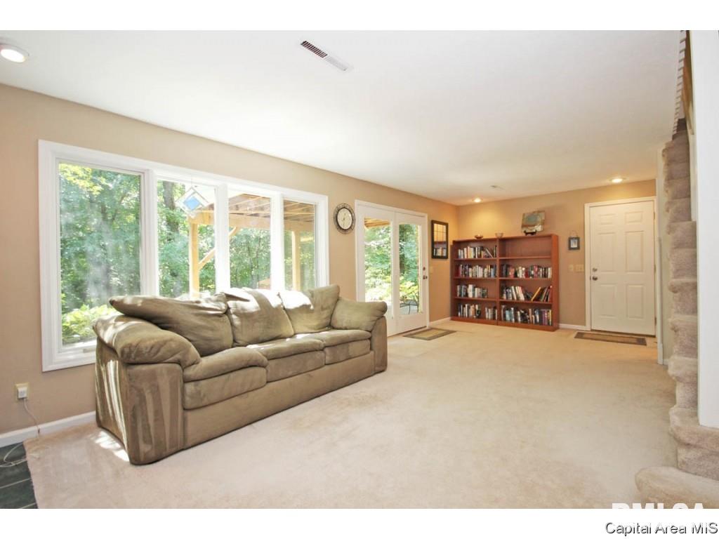 855 Independence Springfield, IL 62702 - Photo 23 of 36