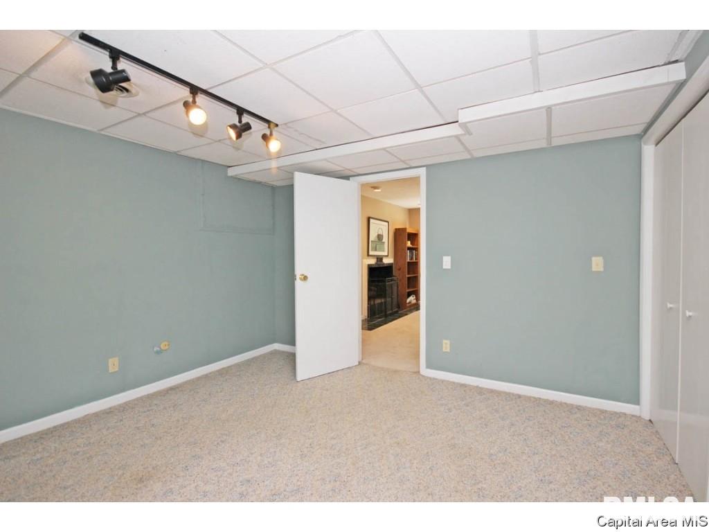 855 Independence Springfield, IL 62702 - Photo 24 of 36