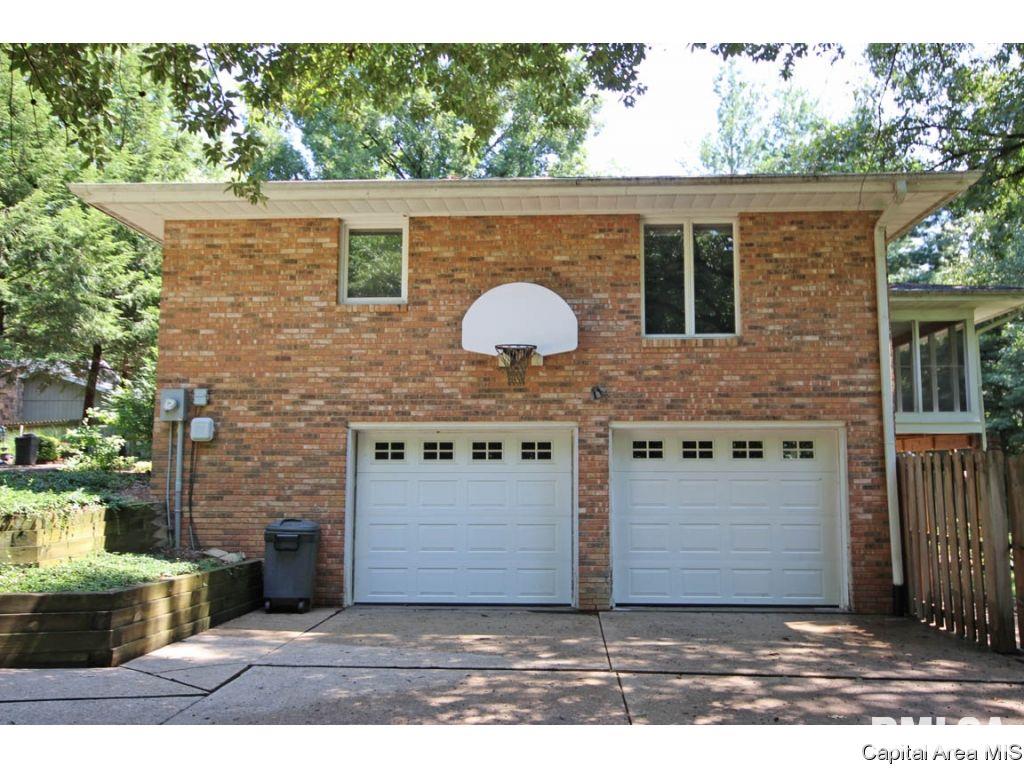855 Independence Springfield, IL 62702 - Photo 30 of 36