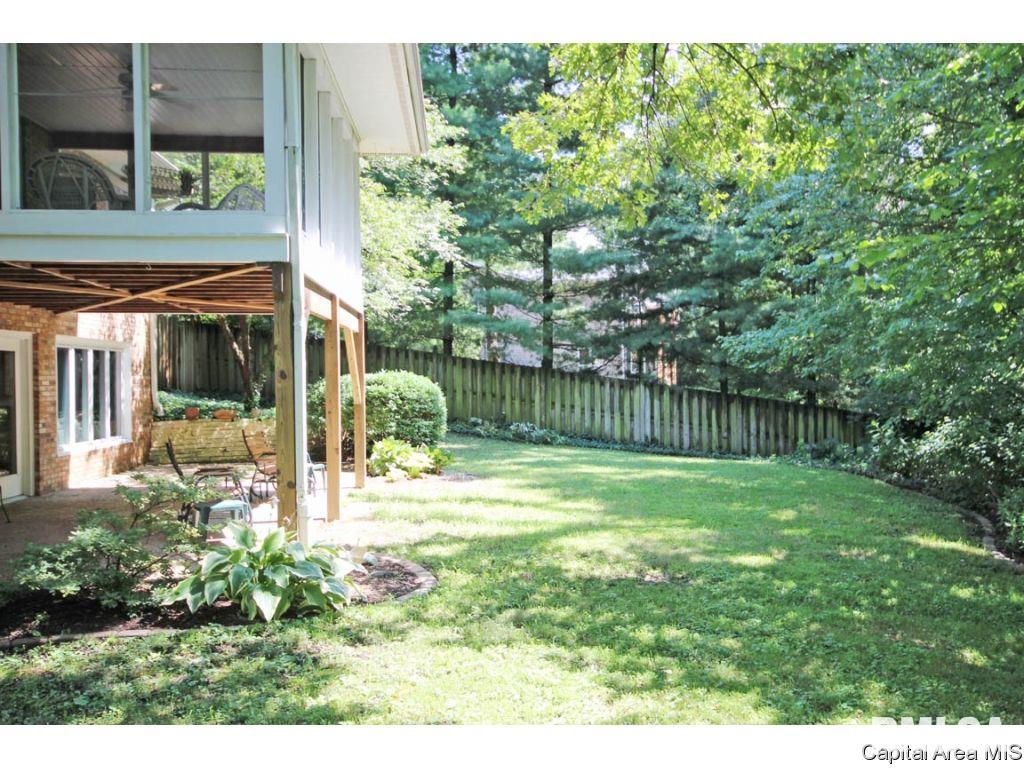 855 Independence Springfield, IL 62702 - Photo 34 of 36