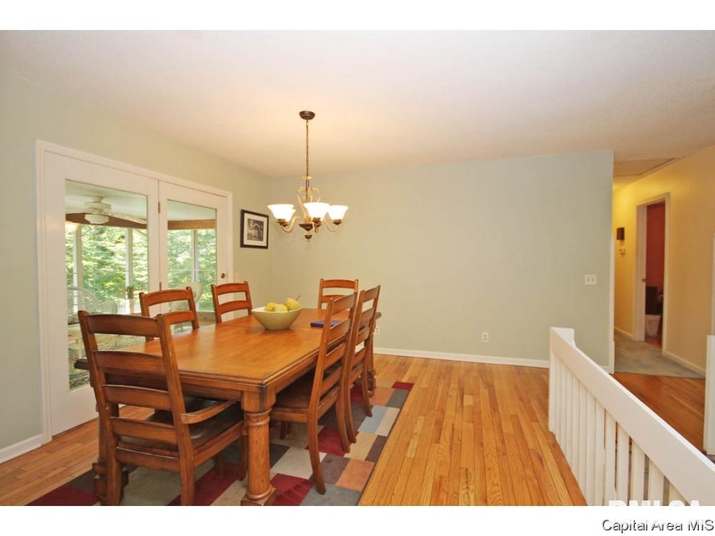 855 Independence Springfield, IL 62702 - Photo 6 of 36