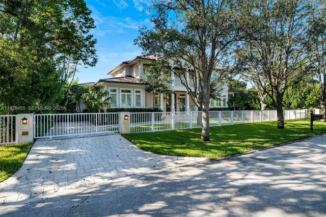 $6,900,000 | 7220 Southwest 125th Street, Pinecrest, FL 33156