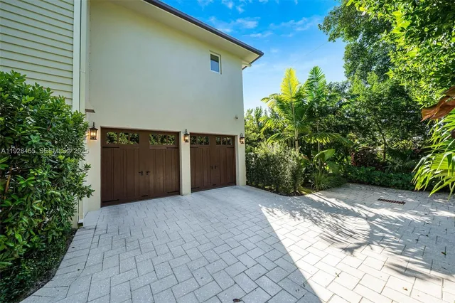 $6,900,000 | 7220 Southwest 125th Street, Pinecrest, FL 33156