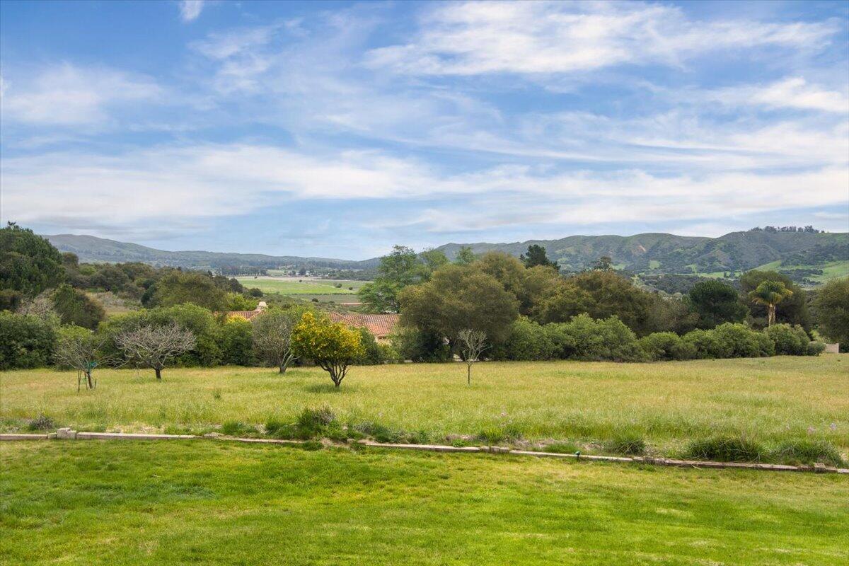 1740 Tularosa Road Lompoc, CA 93436 - Photo 11 of 55 06-zMAX_0228 copy
