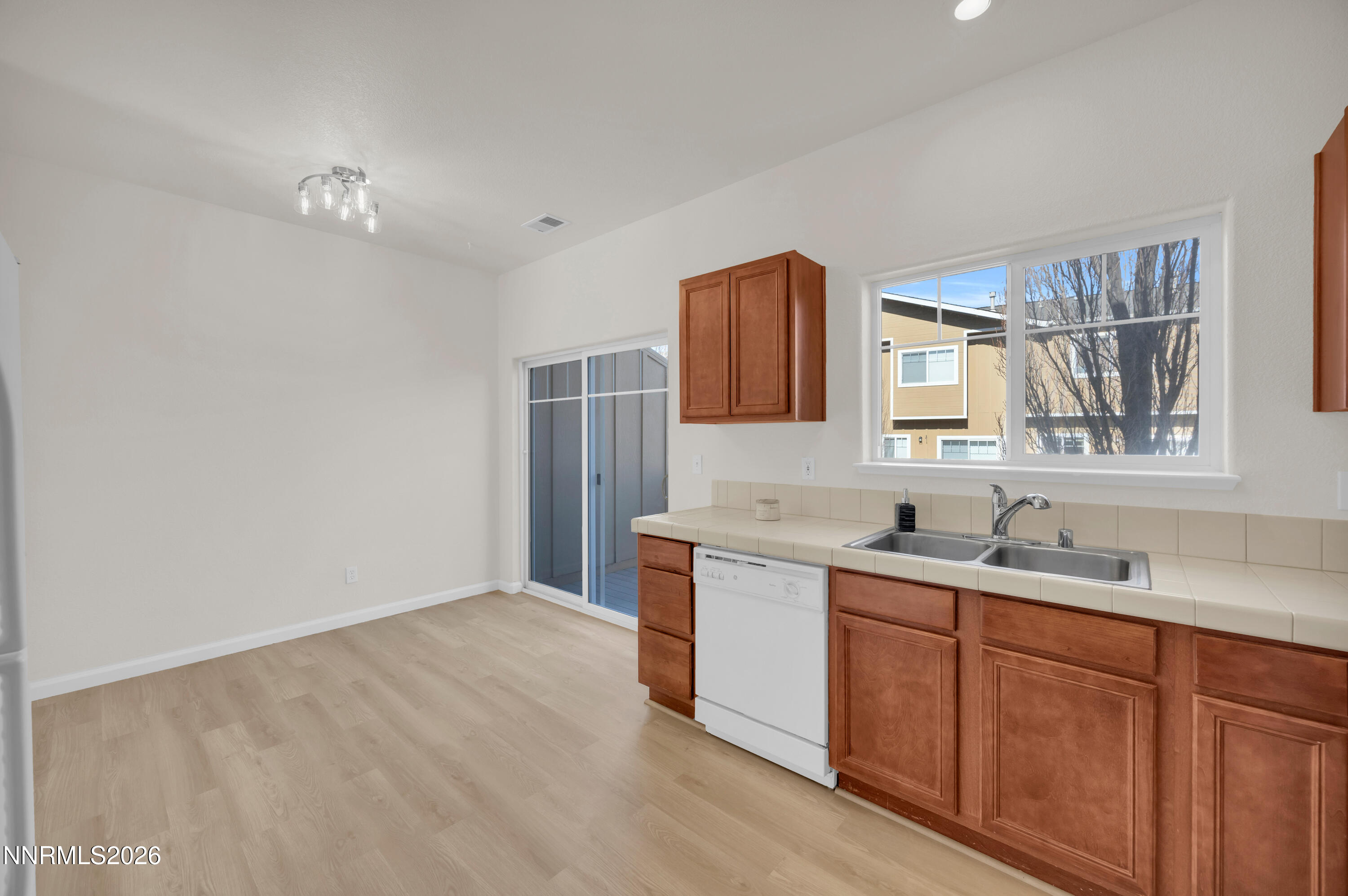 265 Dawson Jacob Lane Reno, NV 89503 - Photo 37 of 54 31_img_5340