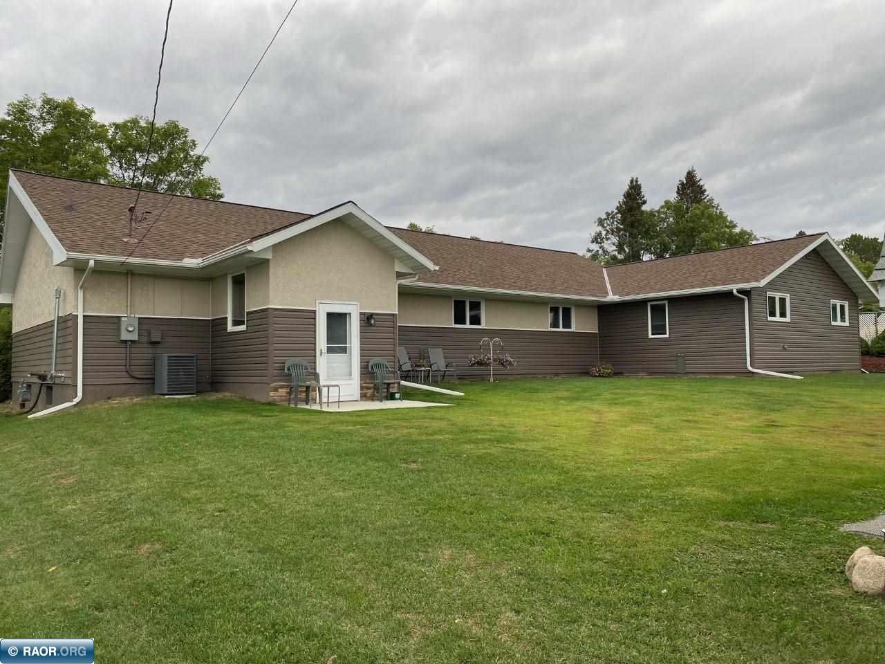 413 5th Avenue North Biwabik, MN 55708 - Photo 3 of 32