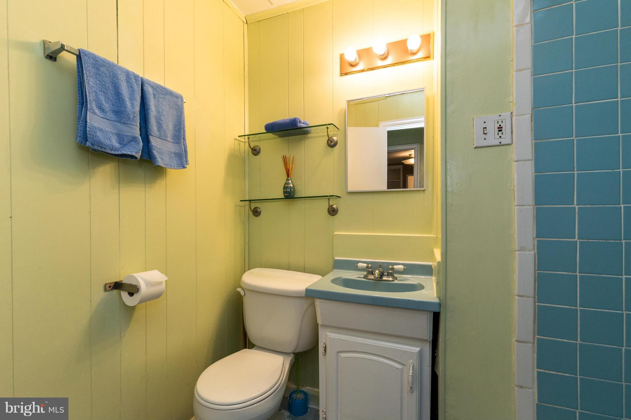9000 Adelphi Road Adelphi, MD 20783 - Photo 26 of 30 Bath