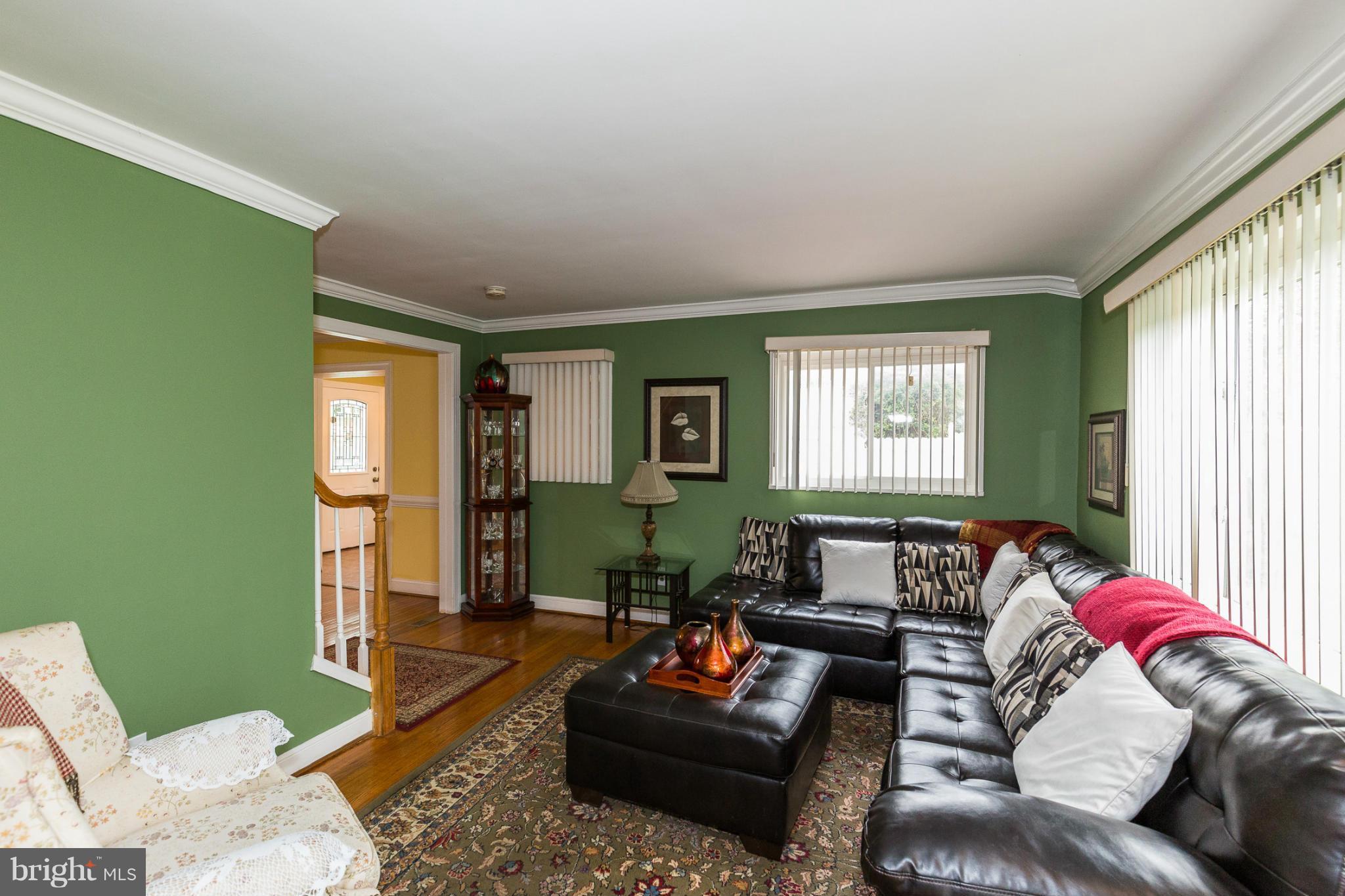 9000 Adelphi Road Adelphi, MD 20783 - Photo 7 of 30 Living Room