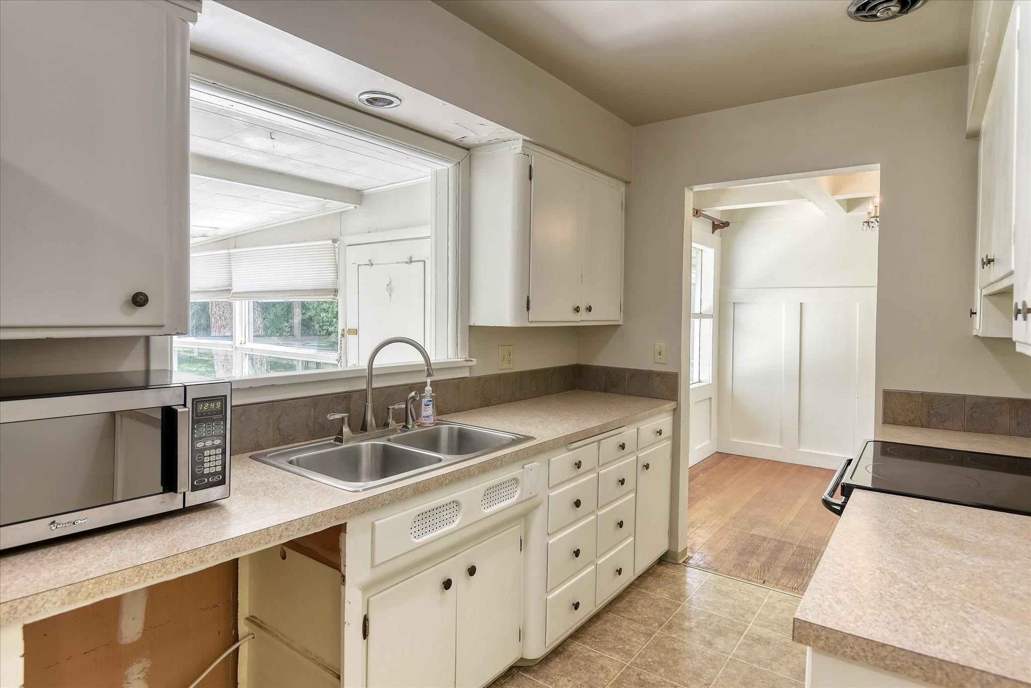 4223 South Hogan Street Spokane, WA 99203 - Photo 13 of 43