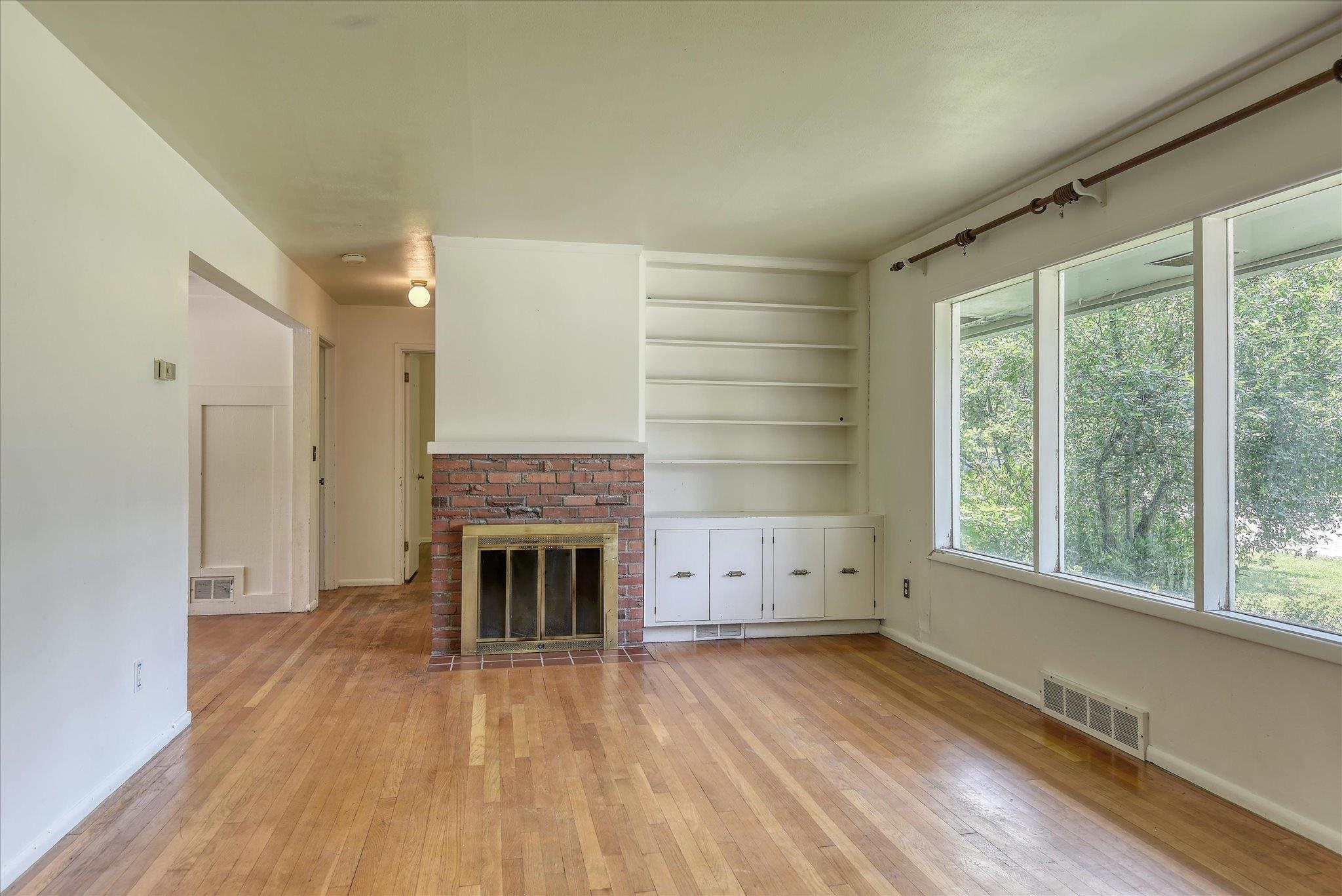 4223 South Hogan Street Spokane, WA 99203 - Photo 6 of 43