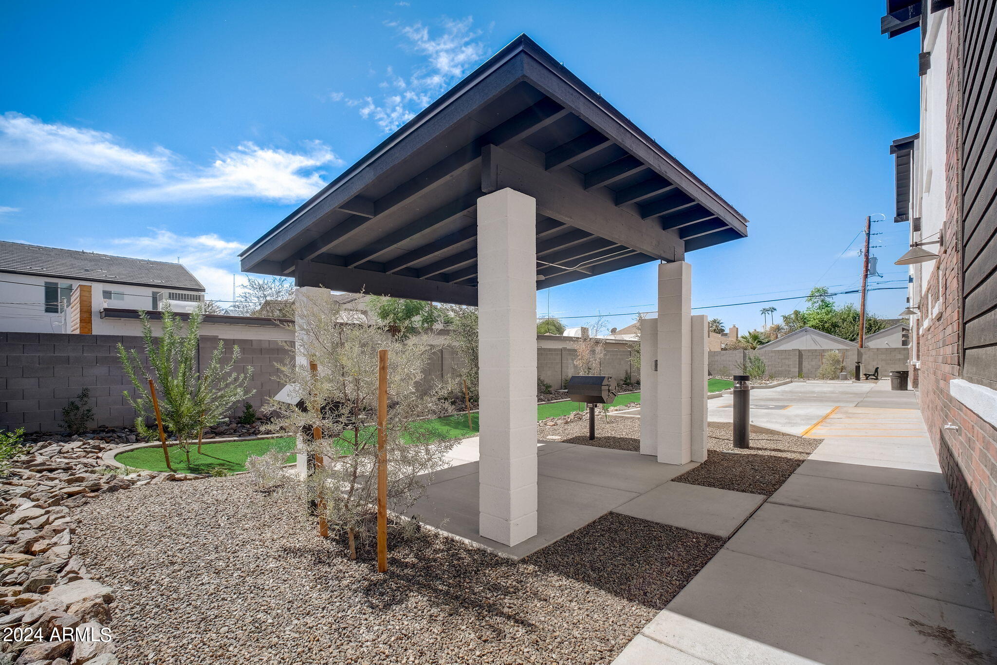 3645 East Earll Drive, Unit 15 Phoenix, AZ 85018 - Photo 27 of 27 a view of a porch