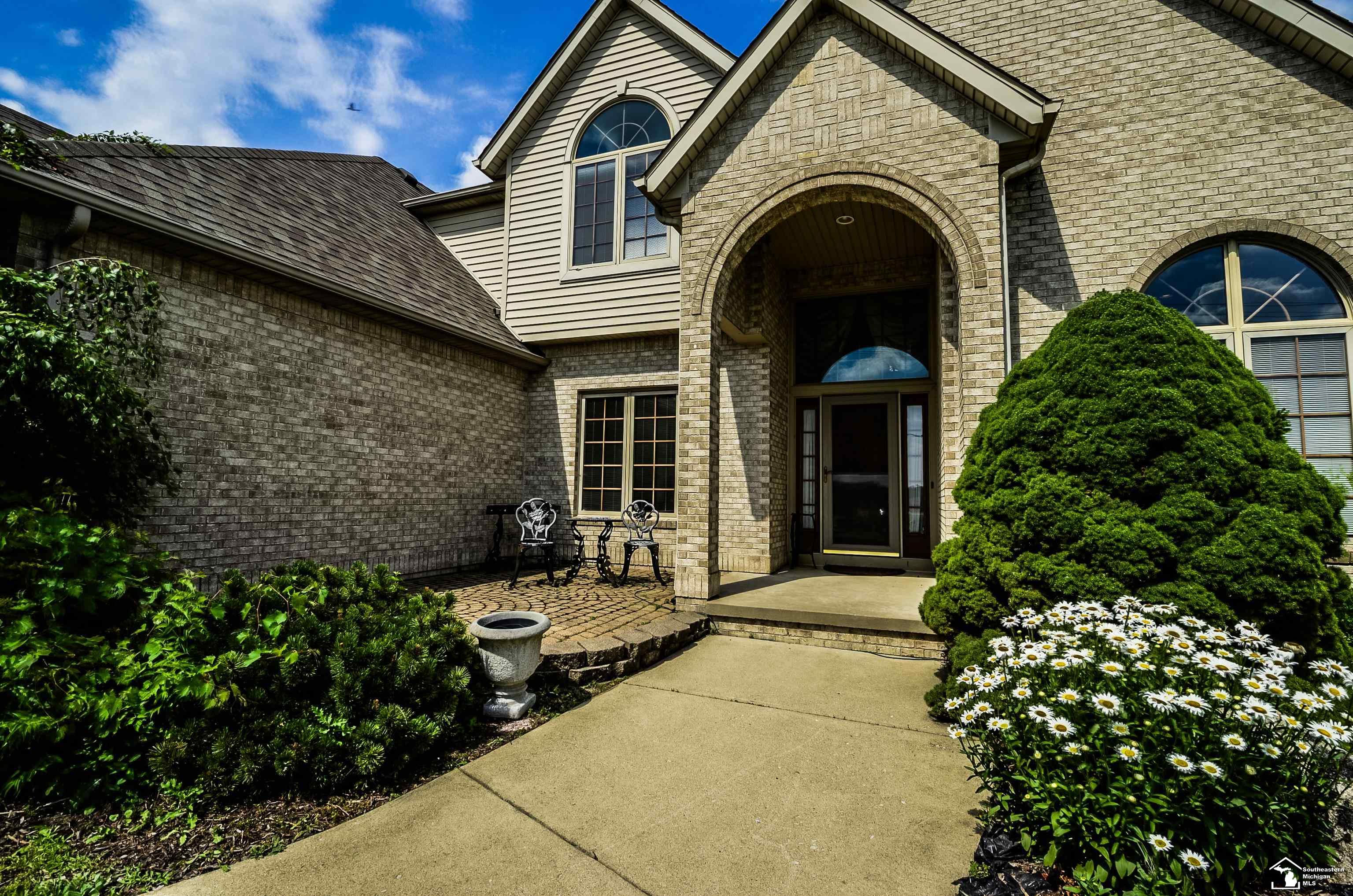4077 Brest Road Newport, MI 48166 - Photo 7 of 47
