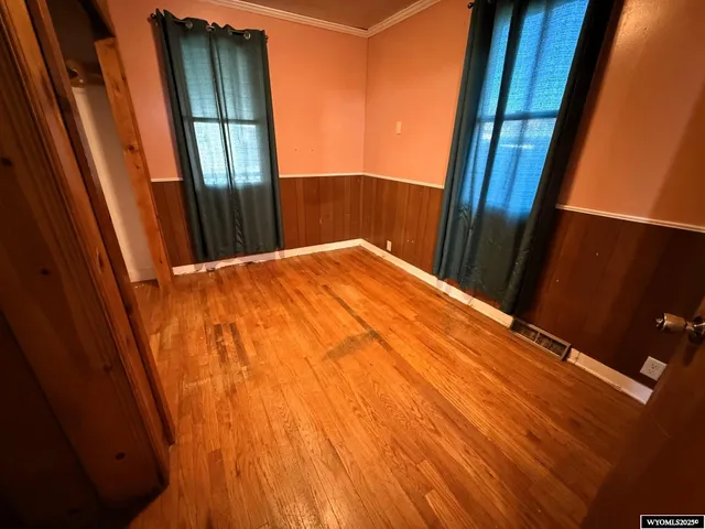 $222,000 | 854 South Street, Wheatland, WY 82201
