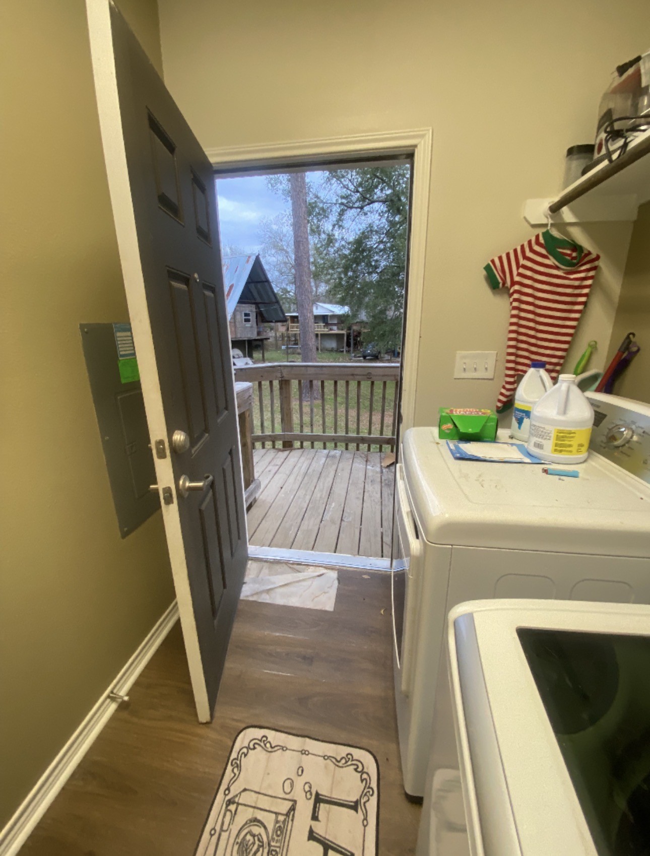 500 Warnock Glade Road Colmesneil, TX 75938 - Photo 14 of 18 a bedroom with a bed and wooden floor